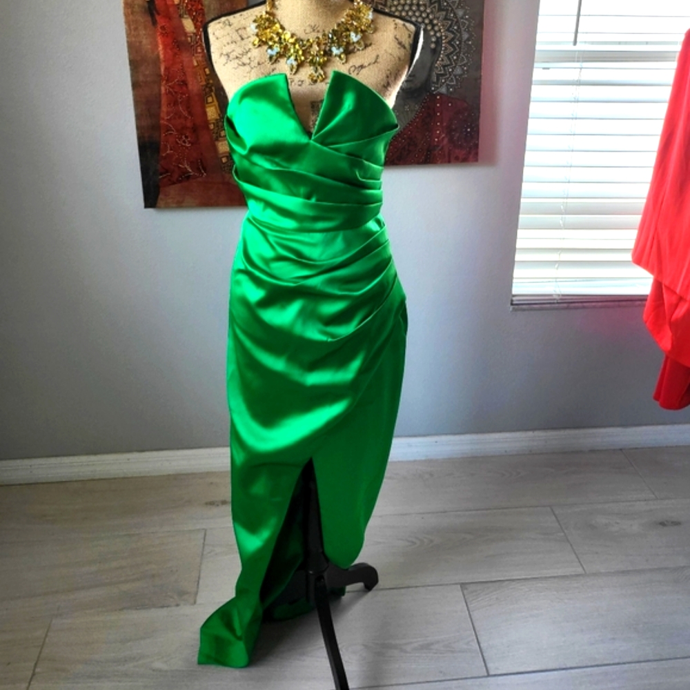 Emerald Green Elegant Dress